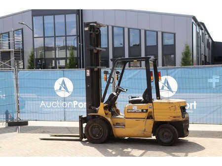Carrelli elevatori diesel 1997  CAT Lift Trucks DP30 (3)
