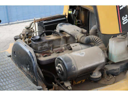 Carrelli elevatori diesel 1997  CAT Lift Trucks DP30 (39)