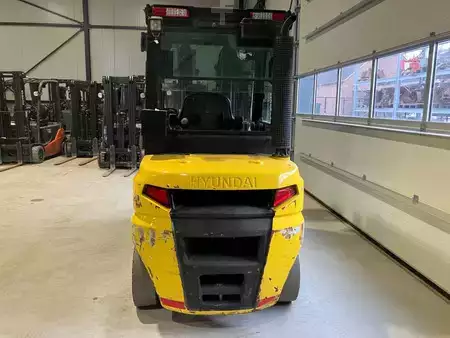 Wózki widłowe diesel 2017  Hyundai 30D-9E (4)