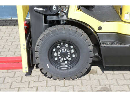 Chariots élévateurs diesel 2023  Hyster H2.5UT (14)