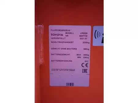 Wózki niskiego podnoszenia 2021  Toyota LPE220 (13)