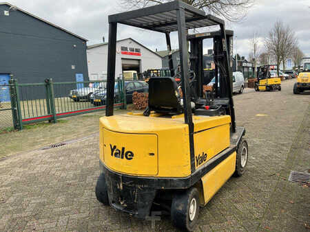 4-wiel elektrische heftrucks 1999  Yale ERP30ALF (5)