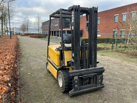 4-wiel elektrische heftrucks 1999  Yale ERP30ALF (6)