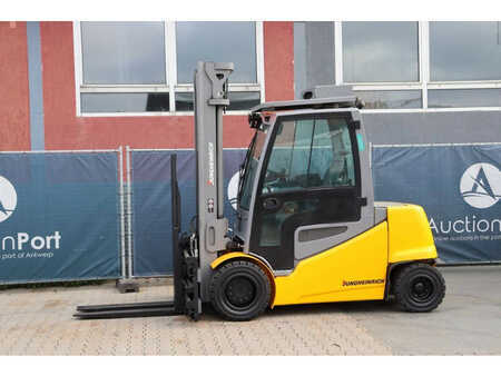 4-wiel elektrische heftrucks 2019  Jungheinrich EFGS50 (1)