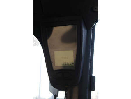 Dieselový VZV 2007  Linde H35D (26)