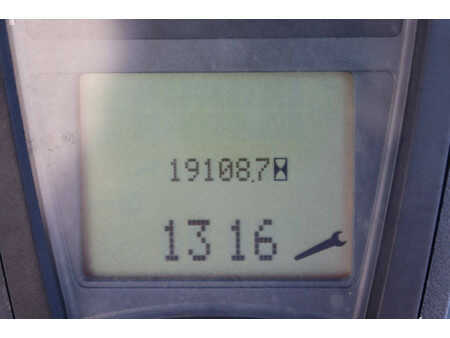Dieselový VZV 2007  Linde H35D (27)