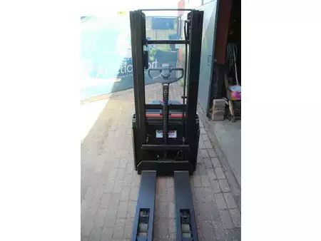 Ledstaplare gå 2015  BT SWE140L (7)