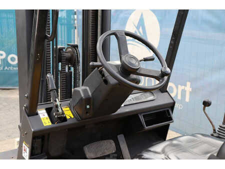 Dieselstapler 1996  Yale GDP30TP (25)