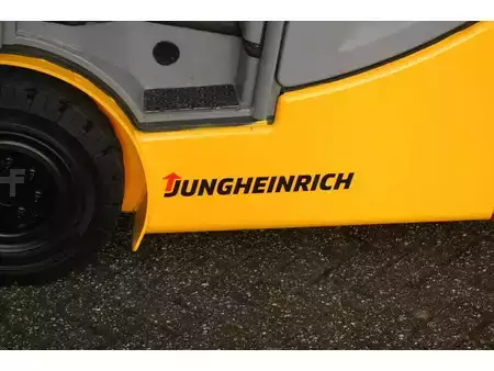 LPG VZV 2019  Jungheinrich TFG320s (15)
