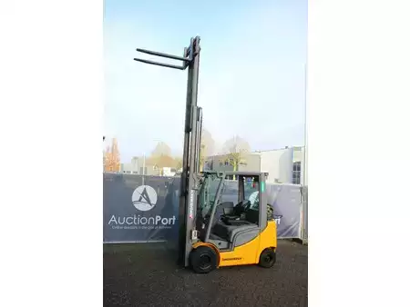 LPG VZV 2019  Jungheinrich TFG320s (31)