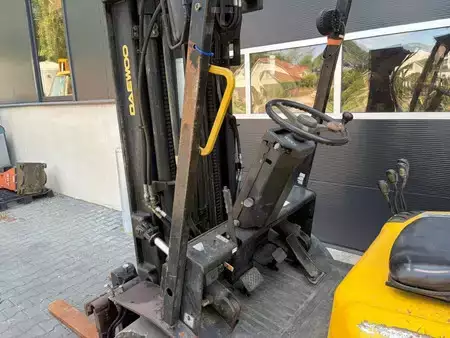 Dieselstapler 2000  Daewoo D30S-3 (13)