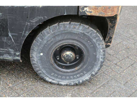 Gas truck 2009  Hyster H2.5FT (15)