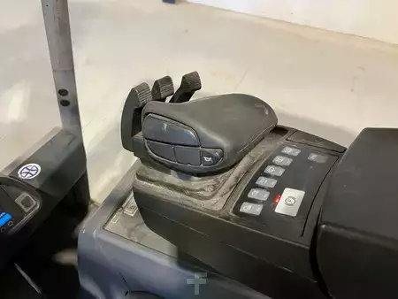 Elektromos 4 kerekű 2019  Jungheinrich EFG 218k (13)