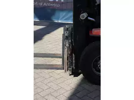 Carrelli elevatori diesel 2004  Toyota 62-7FDF25 (10)