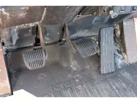 Carrelli elevatori diesel 2004  Toyota 62-7FDF25 (27)