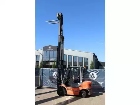 Carrelli elevatori diesel 2004  Toyota 62-7FDF25 (40)