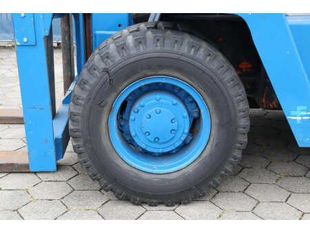 Dieselový VZV - Clark DCY 160 (12)