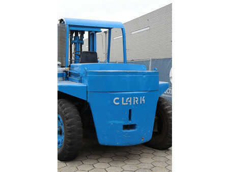 Dieselový VZV - Clark DCY 160 (16)