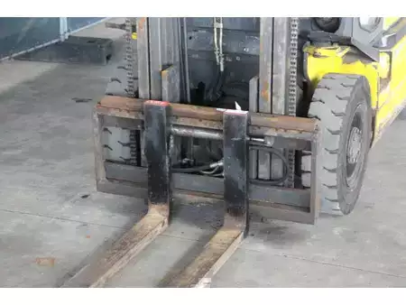 Carrelli elevatori GPL 2008  Nissan U1D2A25LQ (10)