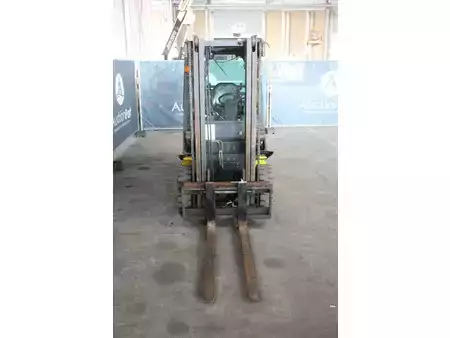 Carrelli elevatori GPL 2008  Nissan U1D2A25LQ (7)