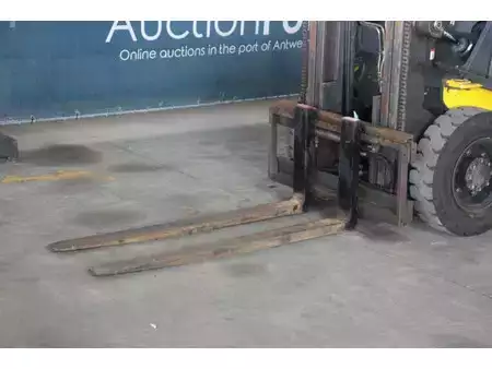 Carrelli elevatori GPL 2008  Nissan U1D2A25LQ (9)