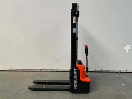 Apilador eléctrico 2023  Noblelift PSE12B36 (1)