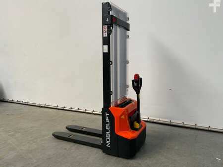 Apilador eléctrico 2023  Noblelift PSE12B36 (3)