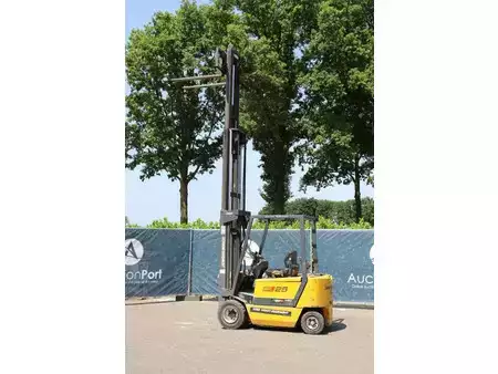 Elektromos 4 kerekű 1999  Jungheinrich EFG 25 (34)