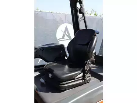 Electric - 4 wheels 2015  Linde E30L-01 (21)