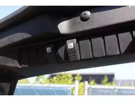 Electric - 4 wheels 2015  Linde E30L-01 (27)