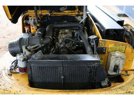 Chariots téléscopiques fixes - JCB 520-40 (18)