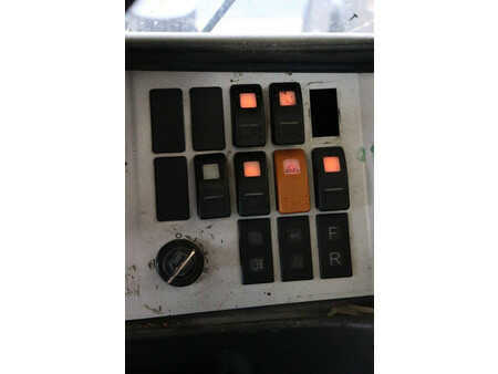 Chariots téléscopiques fixes - JCB 520-40 (30)