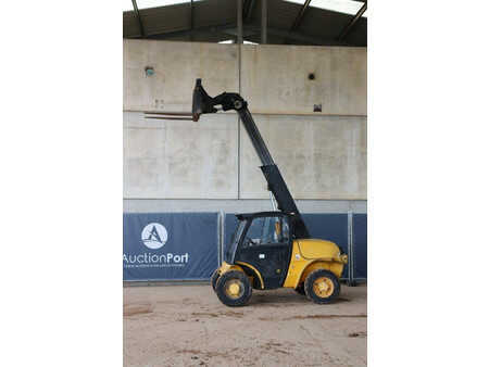 Chariots téléscopiques fixes - JCB 520-40 (35)