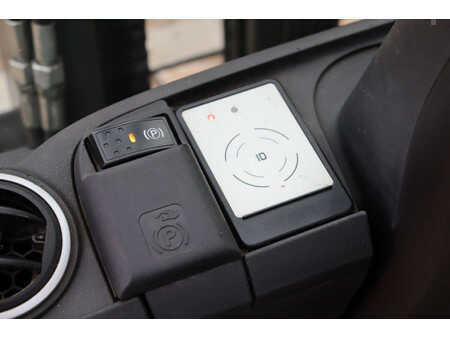 Elektromos 4 kerekű 2019  Still RX20-16 (28)