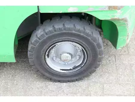 LPG heftrucks 2018  Cesab M325G (15)