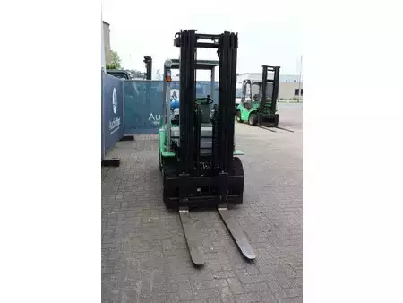 LPG heftrucks 2018  Cesab M325G (7)