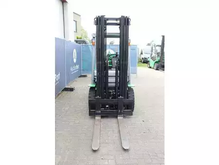 LPG heftrucks 2018  Cesab M325G (8)