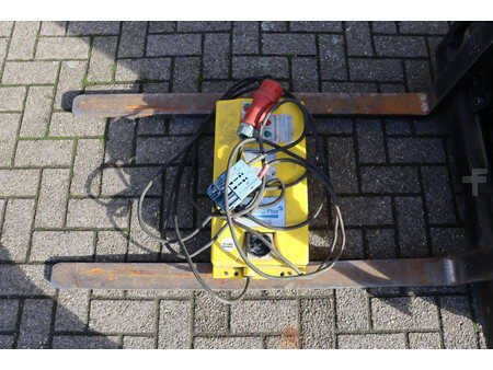 Sähkö - 4 pyör 2009  Hyster J2.0XN LWB (11)