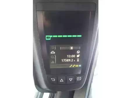 Elektromos 4 kerekű 2019  Linde E80-01/900 (36)