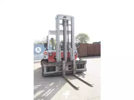 Diesel gaffeltruck 1982  Linde H70D (7)