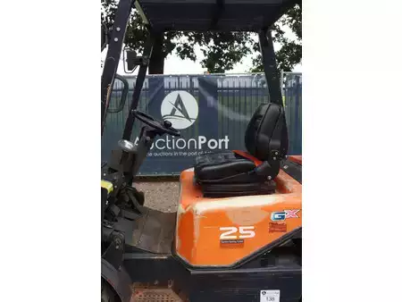 Gázüzemű targoncák 2009  Doosan G25G (22)