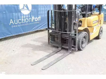 LPG VZV 1997  CAT Lift Trucks GP25 (10)