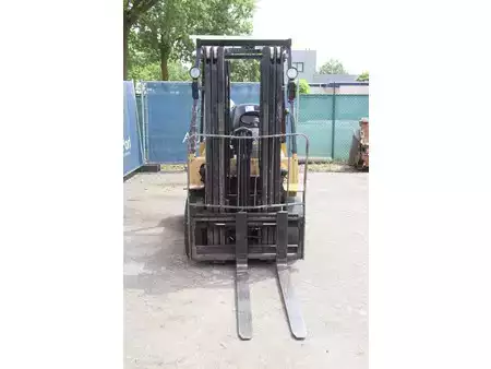 LPG VZV 1997  CAT Lift Trucks GP25 (8)