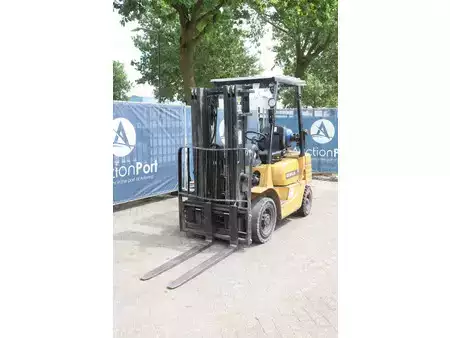 LPG VZV 1997  CAT Lift Trucks GP25 (9)
