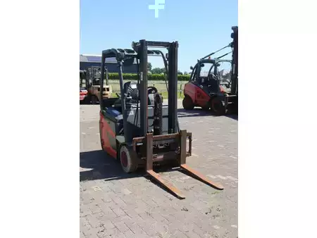 Elektromos 4 kerekű - Linde E16 (7)