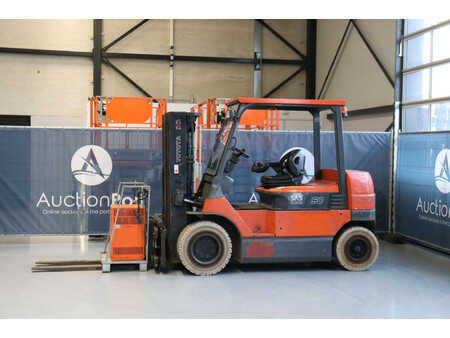 Elektromos 4 kerekű 2006  Toyota 7FBMF50 (1)