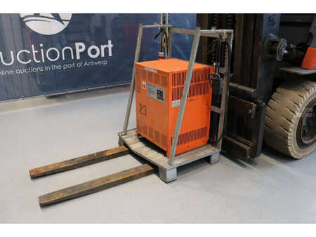 Elektromos 4 kerekű 2006  Toyota 7FBMF50 (10)