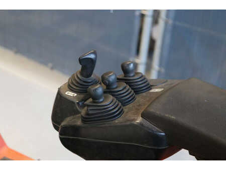 Elektromos 4 kerekű 2006  Toyota 7FBMF50 (29)