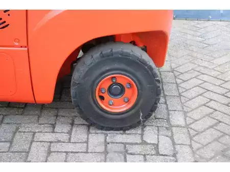 Diesel truck 2015  Linde H30D-02 (17)