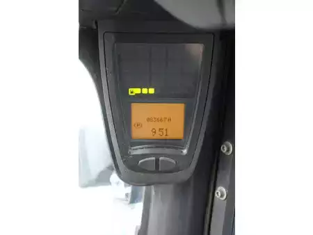 Diesel truck 2015  Linde H30D-02 (30)